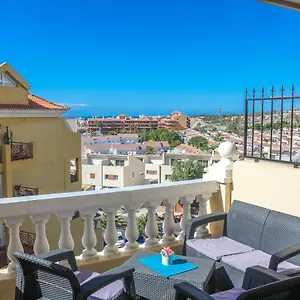 Castle Harbour Phoebe's Flat Los Cristianos By Lovetenerife Appartamento